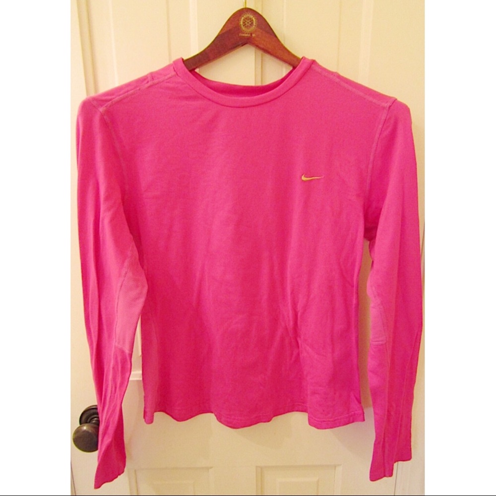 Nike Women’s Dri-Fit Long-Sleeved Top.  Size M.